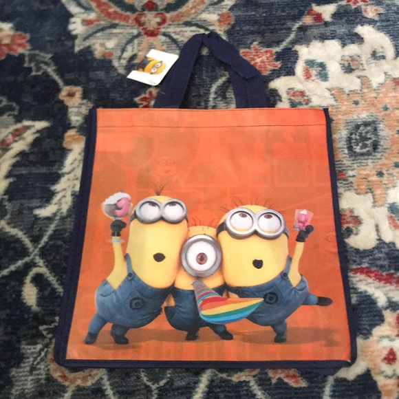Party Minions Reusable Bags Set of 6 - Picture 2 of 4